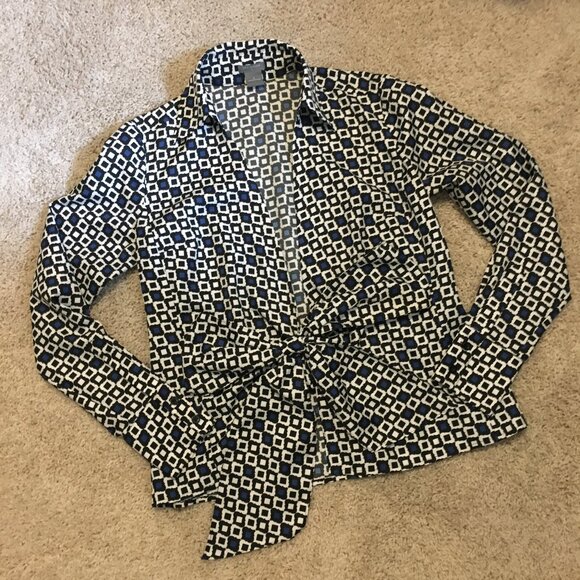 Ann Taylor Designer Ogee Print Tie Hem Dress Shirt - Picture 11 of 16